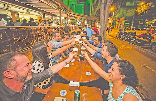 Em Minas, restaurantes preveem demanda 10% maior para o fim de ano - Abrasel